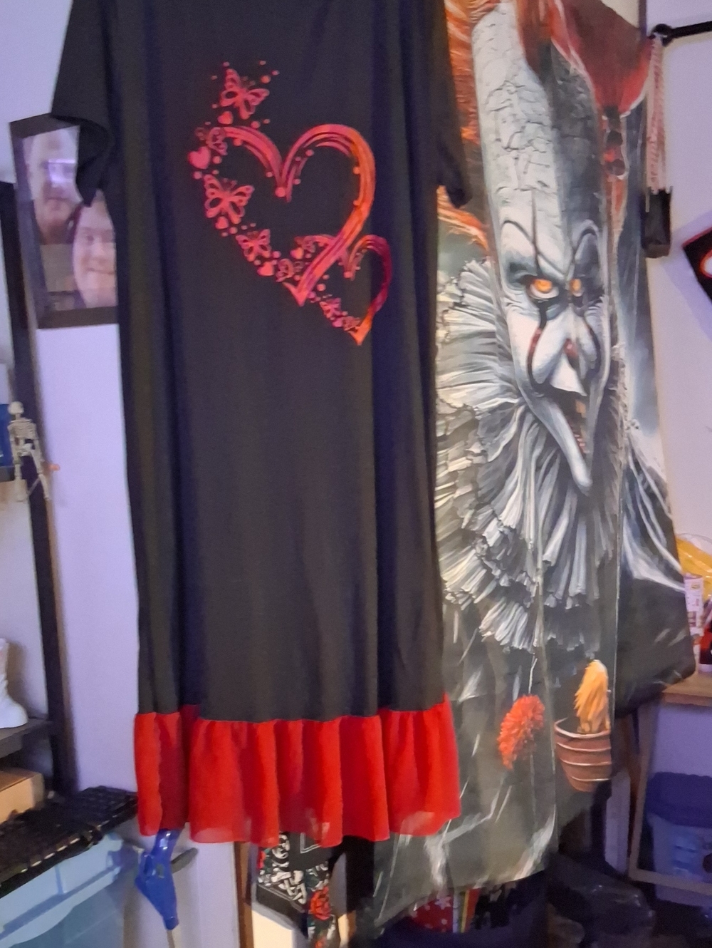 Women’s Black and Red Heart Detail Ruffle Hem Night Gown.